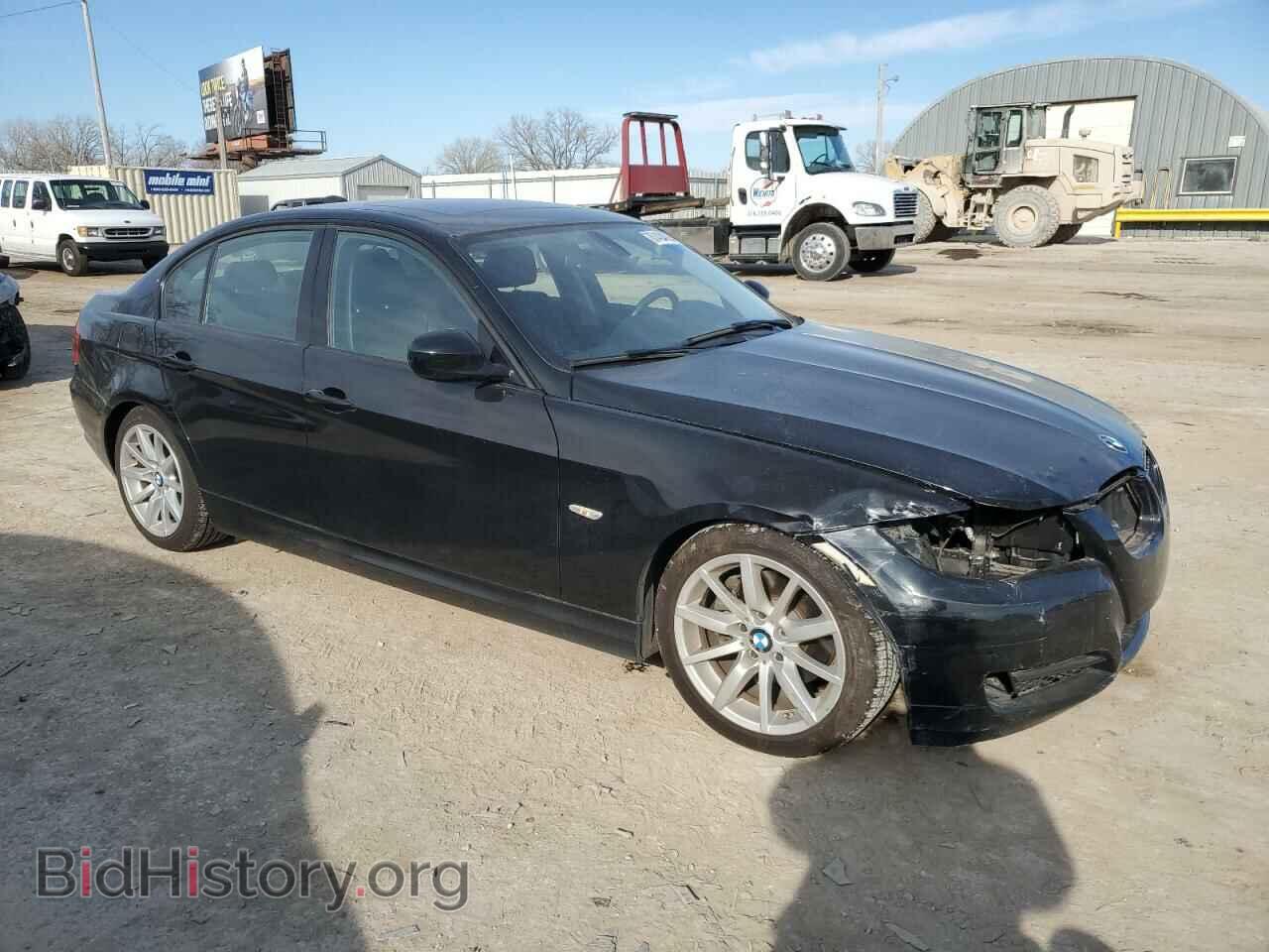 2011 BMW 3 SERIES - VIN: WBAPH5G5XBNM76166 - Фото 4