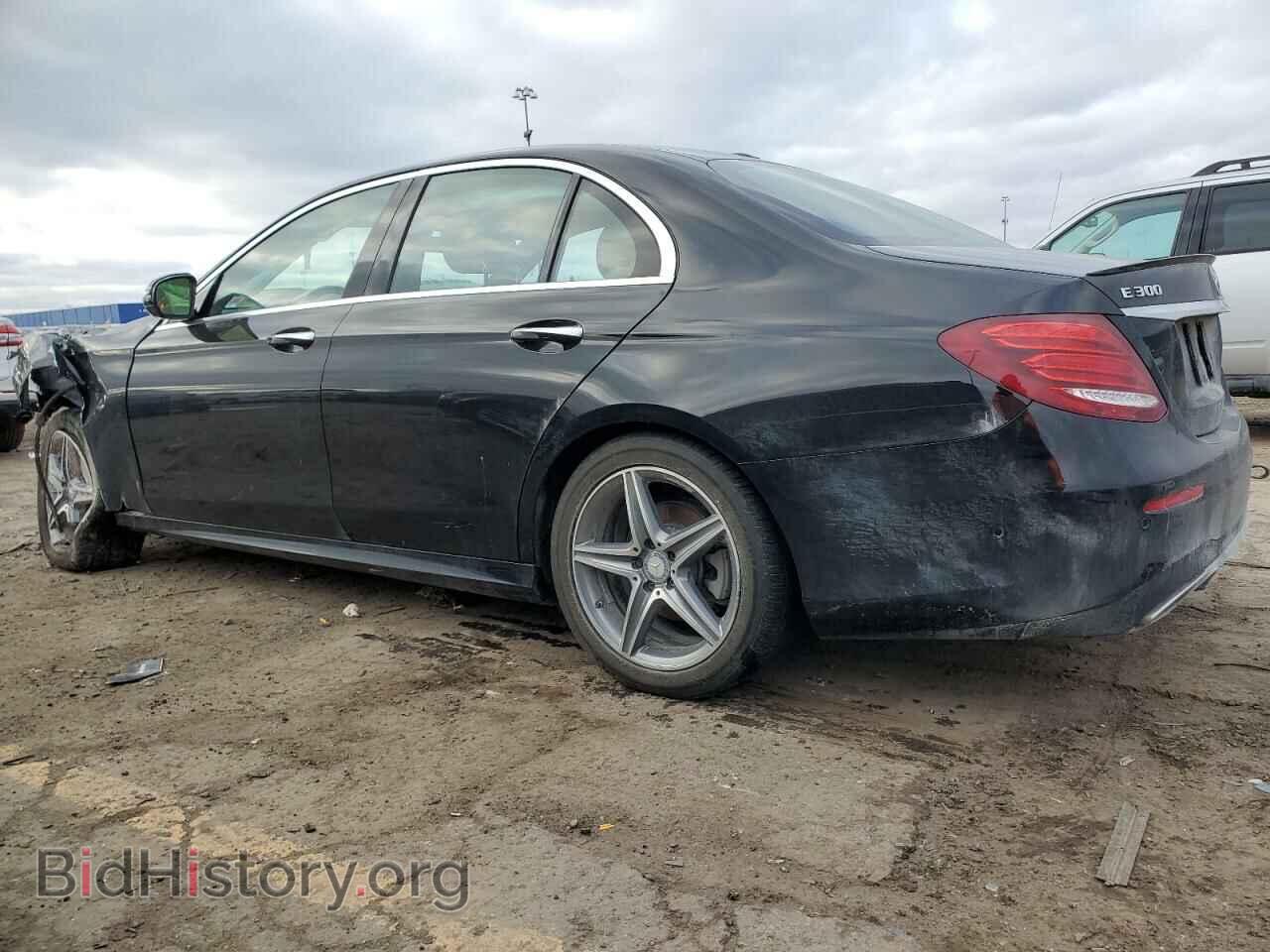 2017 MERCEDES-BENZ E-CLASS - VIN: WDDZF4KB5HA063814 - Фото 2
