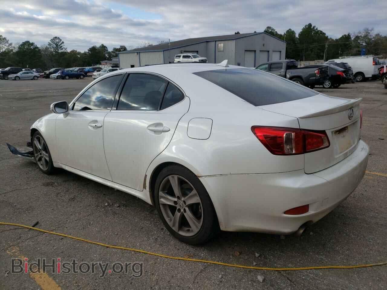 2011 LEXUS IS - VIN: JTHBF5C26B5151012 - Photo 2