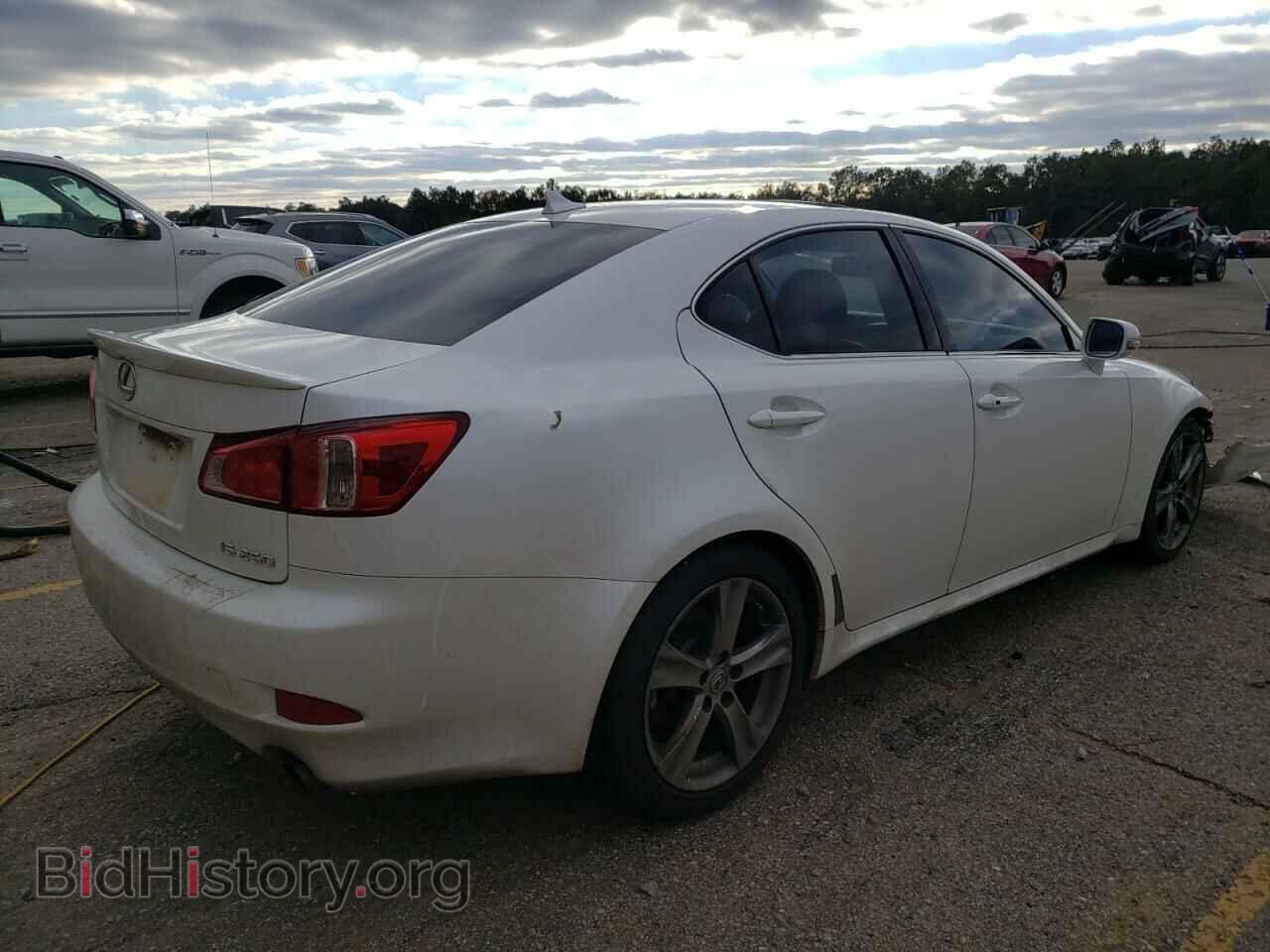 2011 LEXUS IS - VIN: JTHBF5C26B5151012 - Photo 3