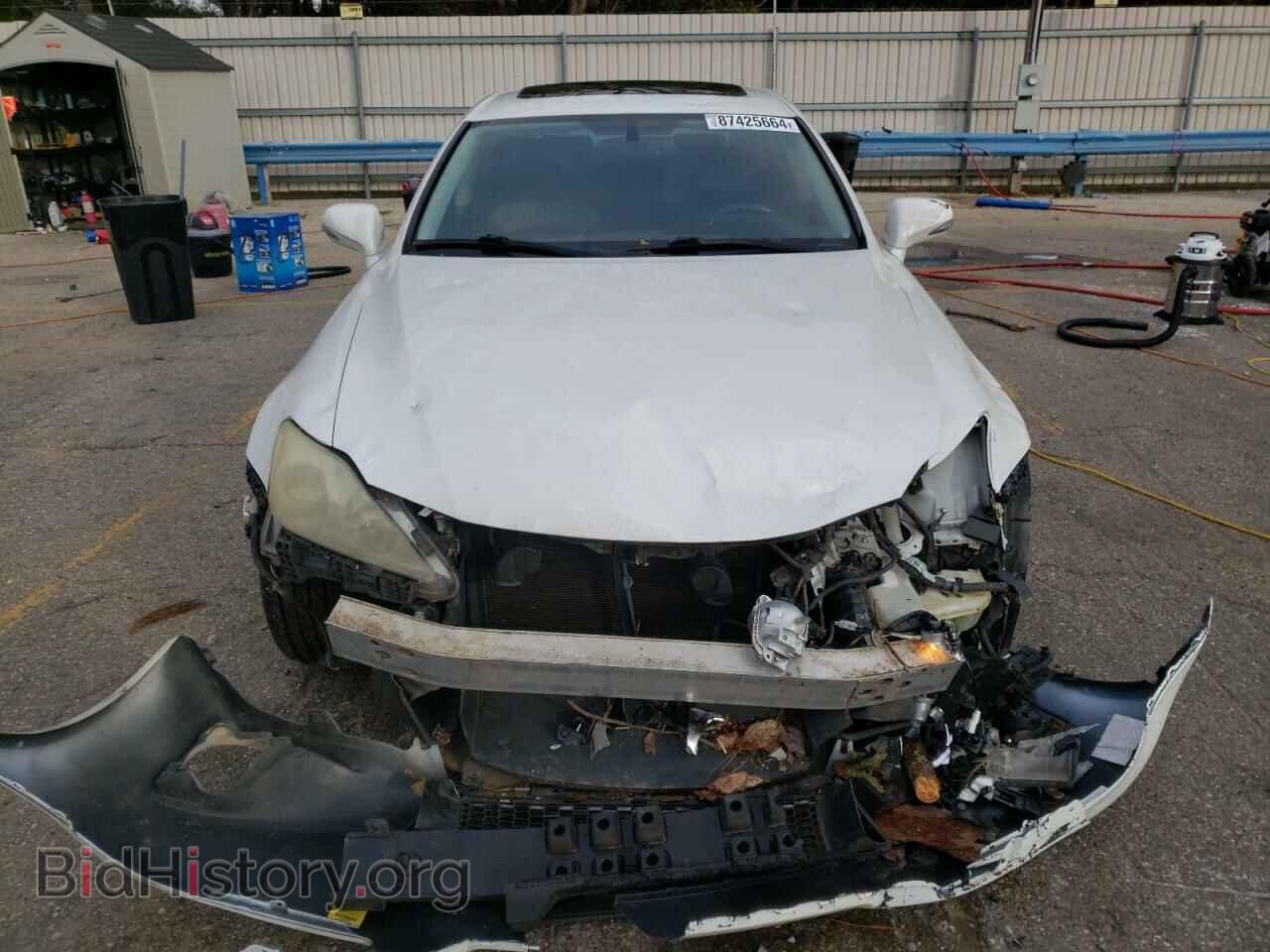 2011 LEXUS IS - VIN: JTHBF5C26B5151012 - Photo 5