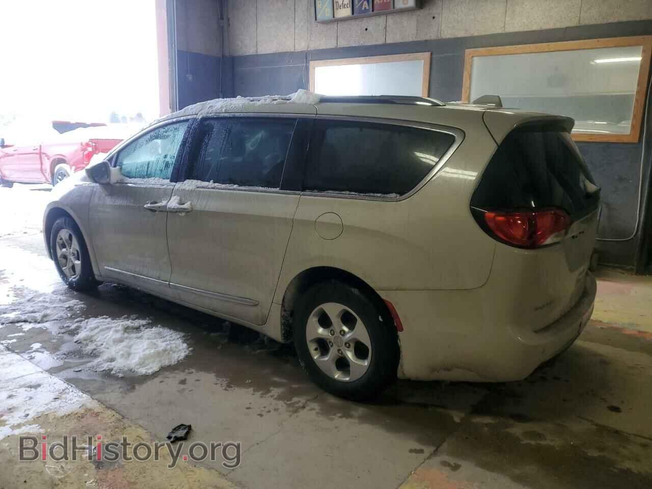 2017 CHRYSLER PACIFICA - VIN: 2C4RC1EG9HR592199 - Фото 2