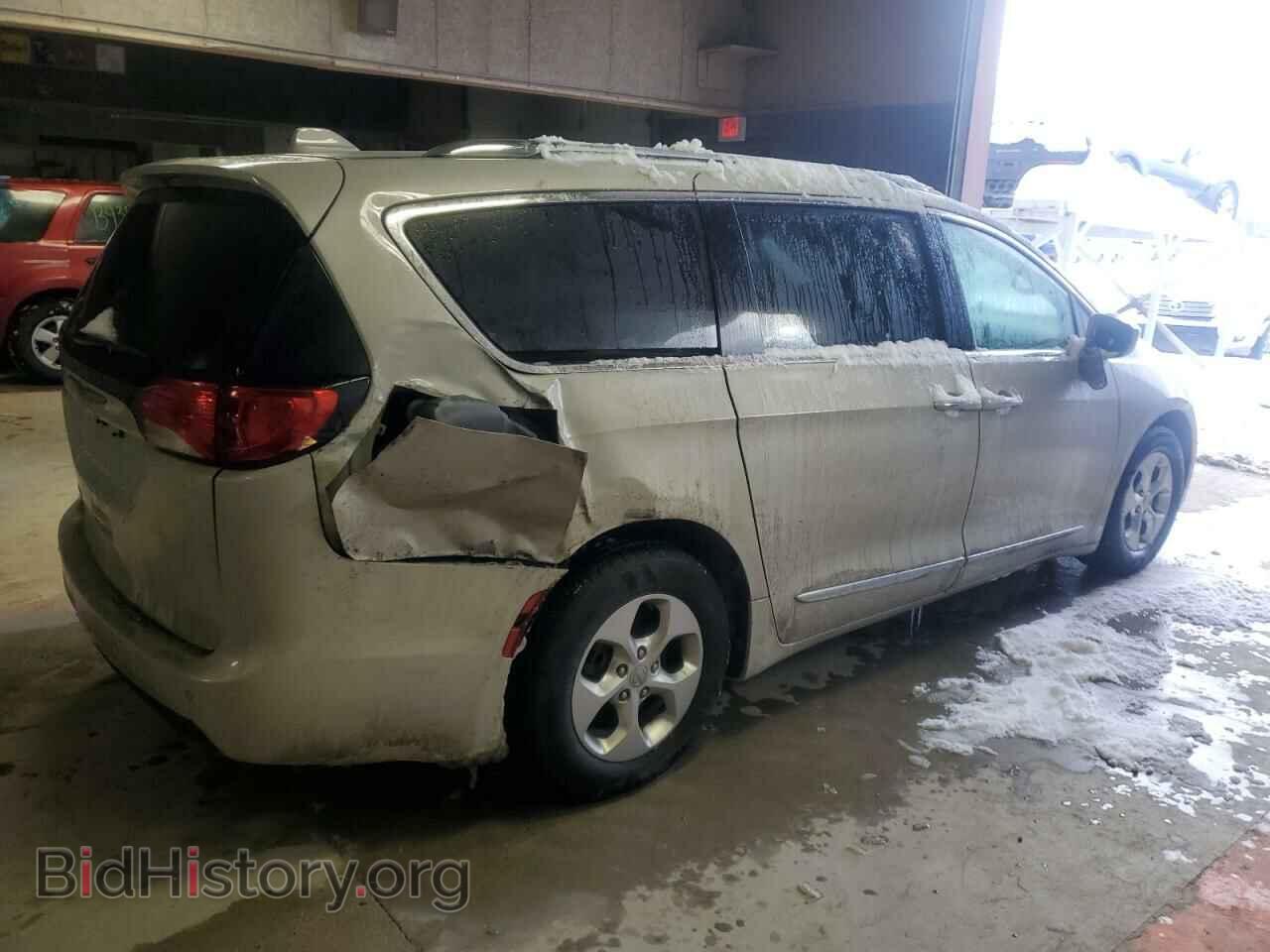 2017 CHRYSLER PACIFICA - VIN: 2C4RC1EG9HR592199 - Фото 3