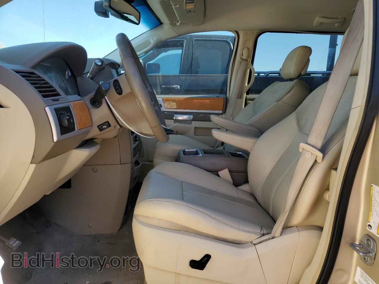 2010 CHRYSLER MINIVAN - VIN: 2A4RR7DX7AR333357 - Фото 7