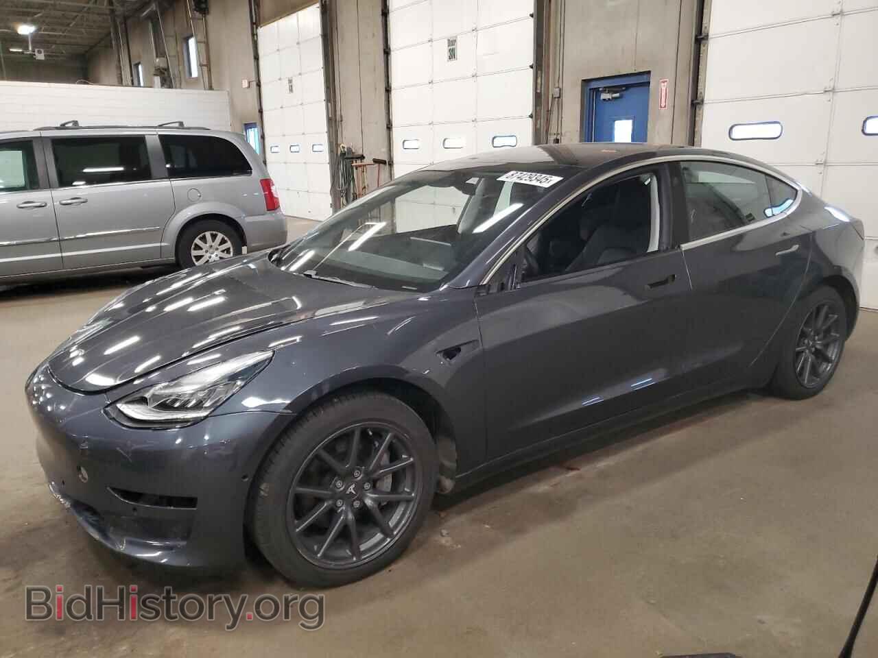 Фотография 5YJ3E1EB7JF066451 - TESLA MODEL 3 2018
