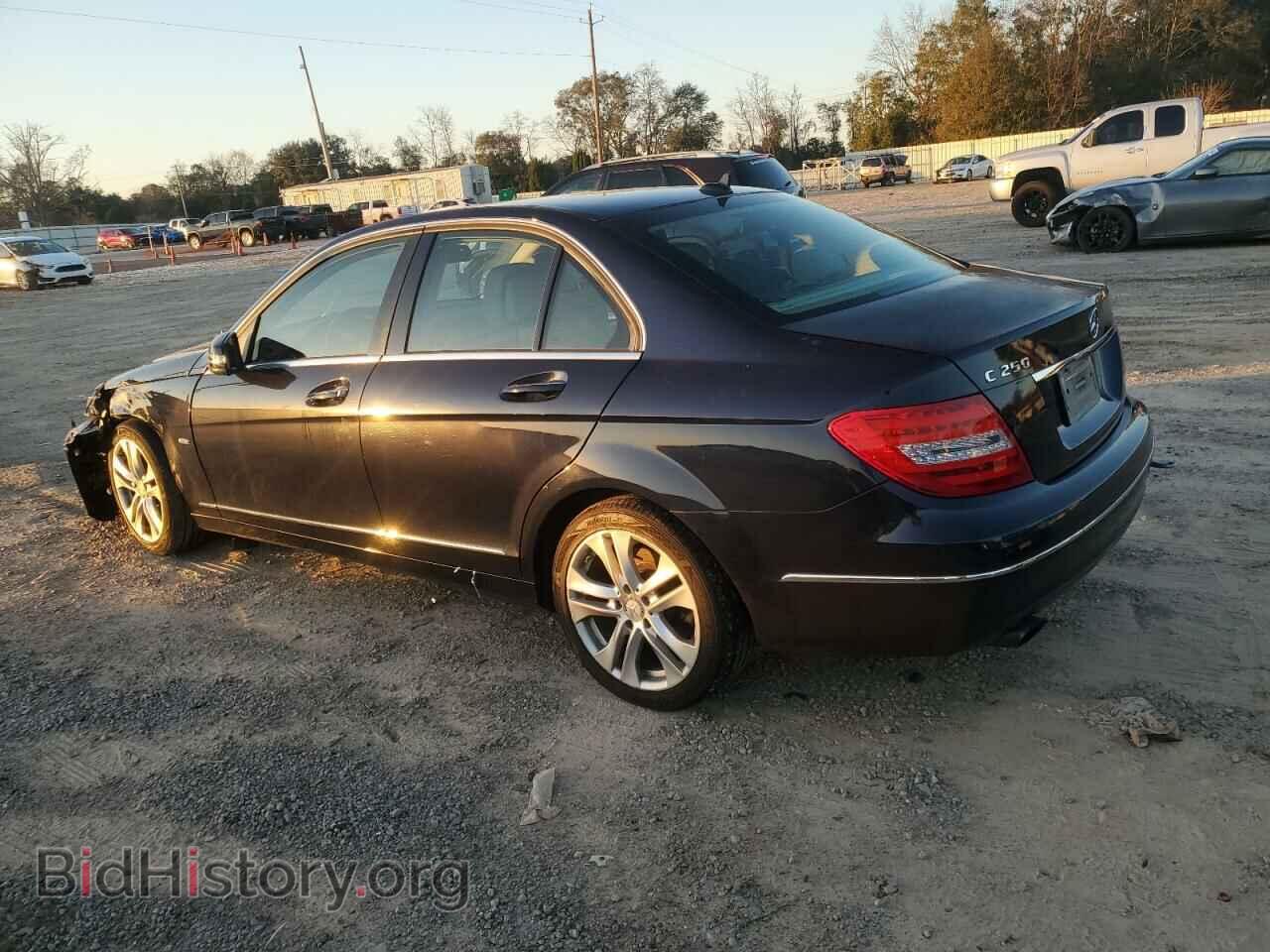 2012 MERCEDES-BENZ C-CLASS - VIN: WDDGF4HB2CA664153 - Фото 2