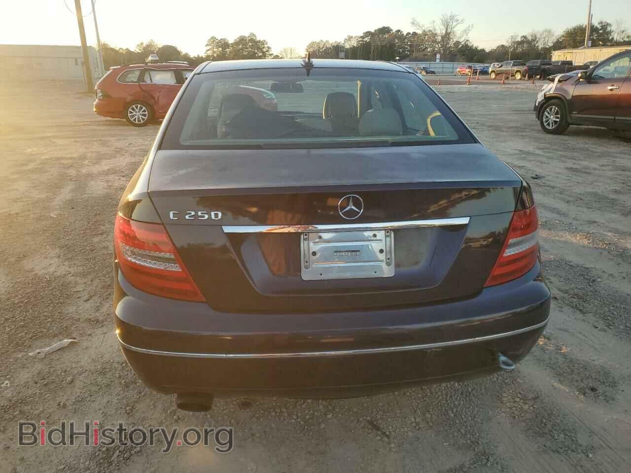 2012 MERCEDES-BENZ C-CLASS - VIN: WDDGF4HB2CA664153 - Фото 6