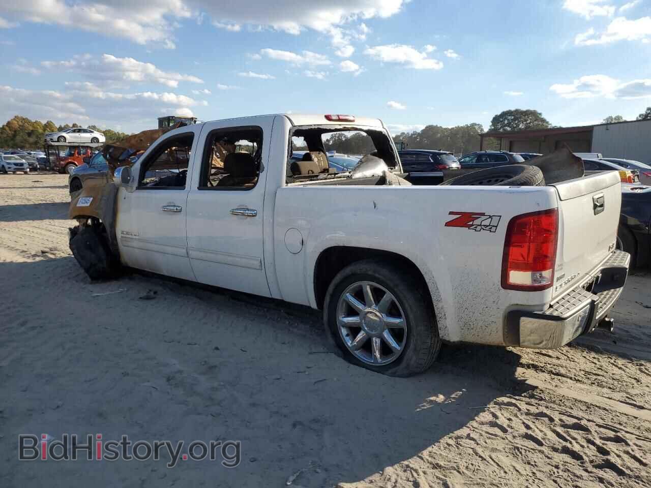 2011 GMC SIERRA - VIN: 3GTP2WE21BG386559 - Фото 2