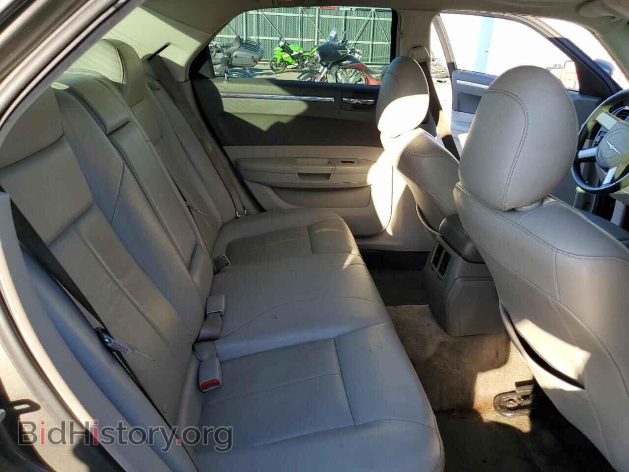 2008 CHRYSLER 300 - VIN: 2C3KK53G18H128929 - Фото 10