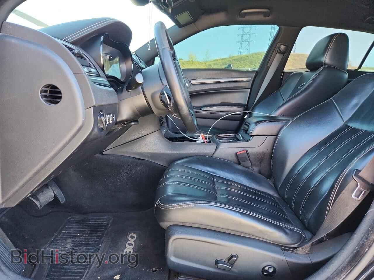 2016 CHRYSLER 300 - VIN: 2C3CCAGG8GH183042 - Фото 7