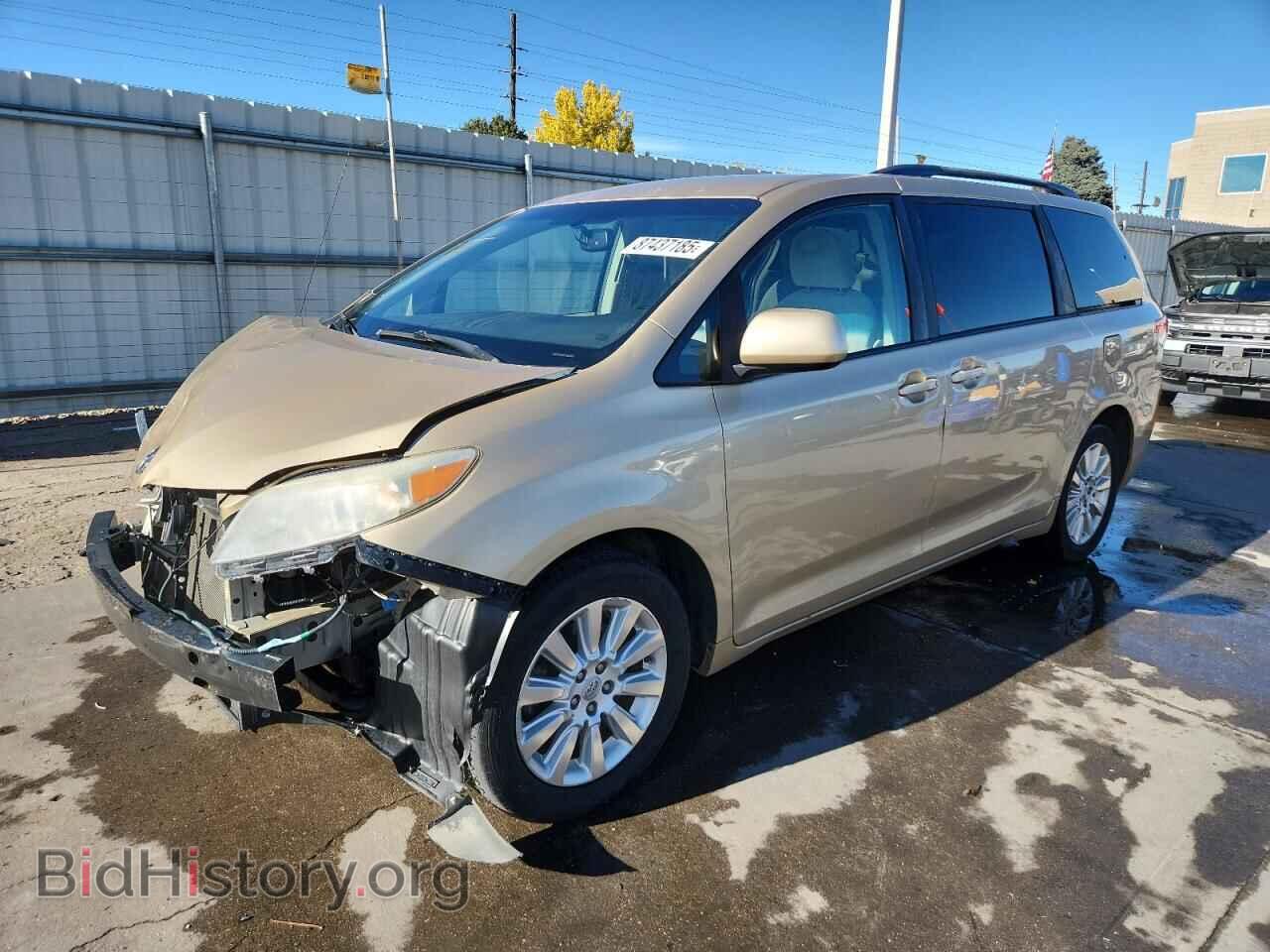 Photo 5TDJK3DC2BS003972 - TOYOTA All Models 2011