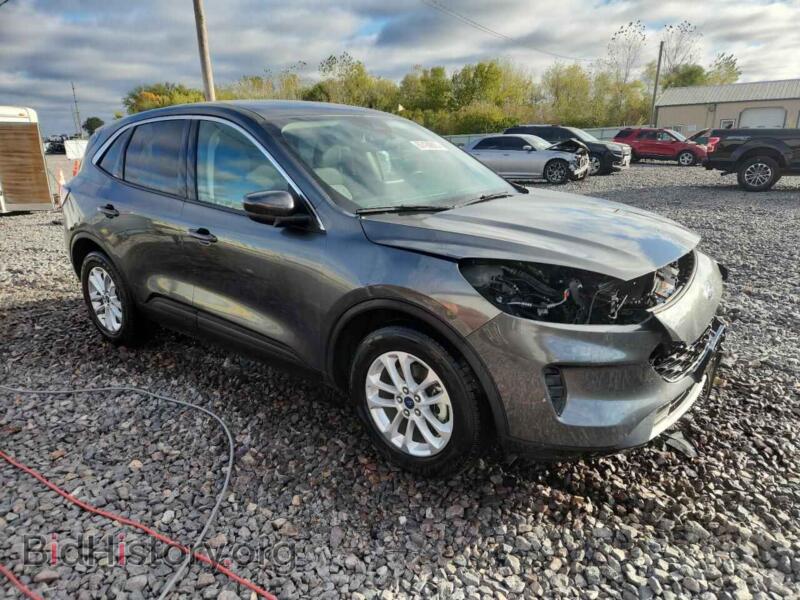 2020 Ford ESCAPE (VIN 1FMCU0G67LUA85665) — photo 4 of 16