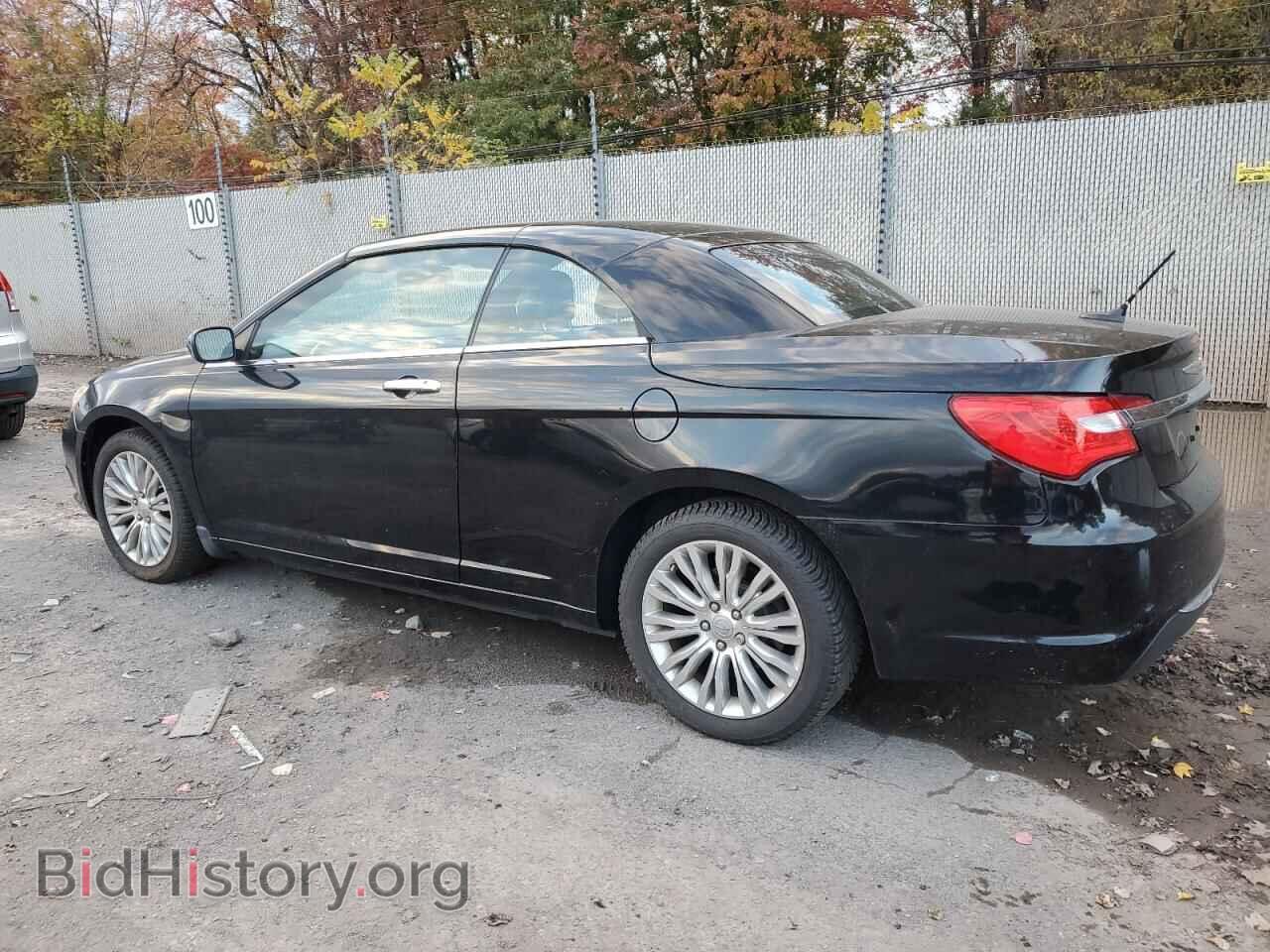 2013 CHRYSLER 200 - VIN: 1C3BCBFGXDN718944 - Фото 2