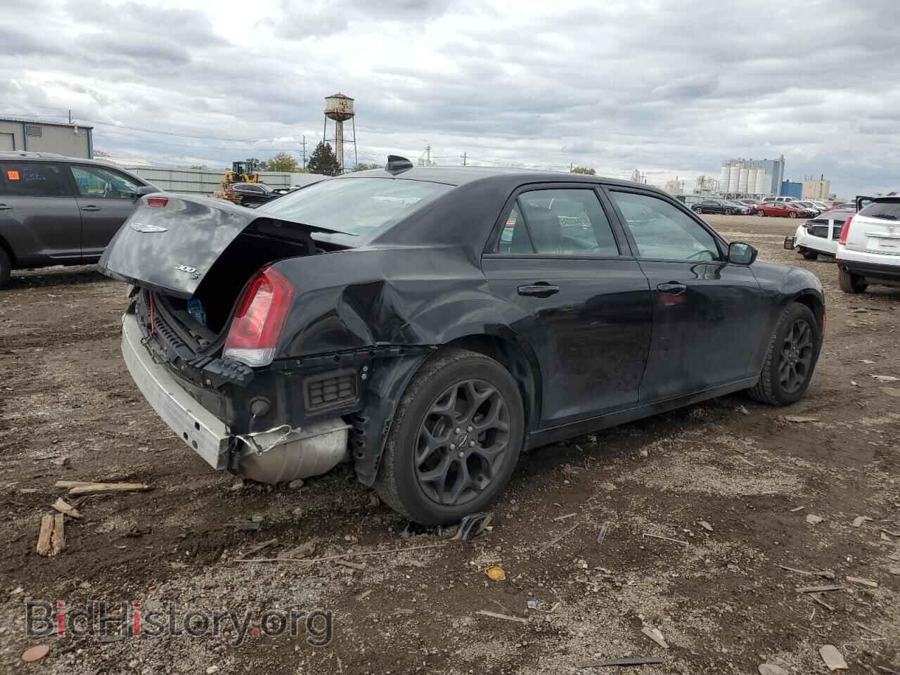 2019 CHRYSLER 300 - VIN: 2C3CCAGG7KH648922 - Photo 3
