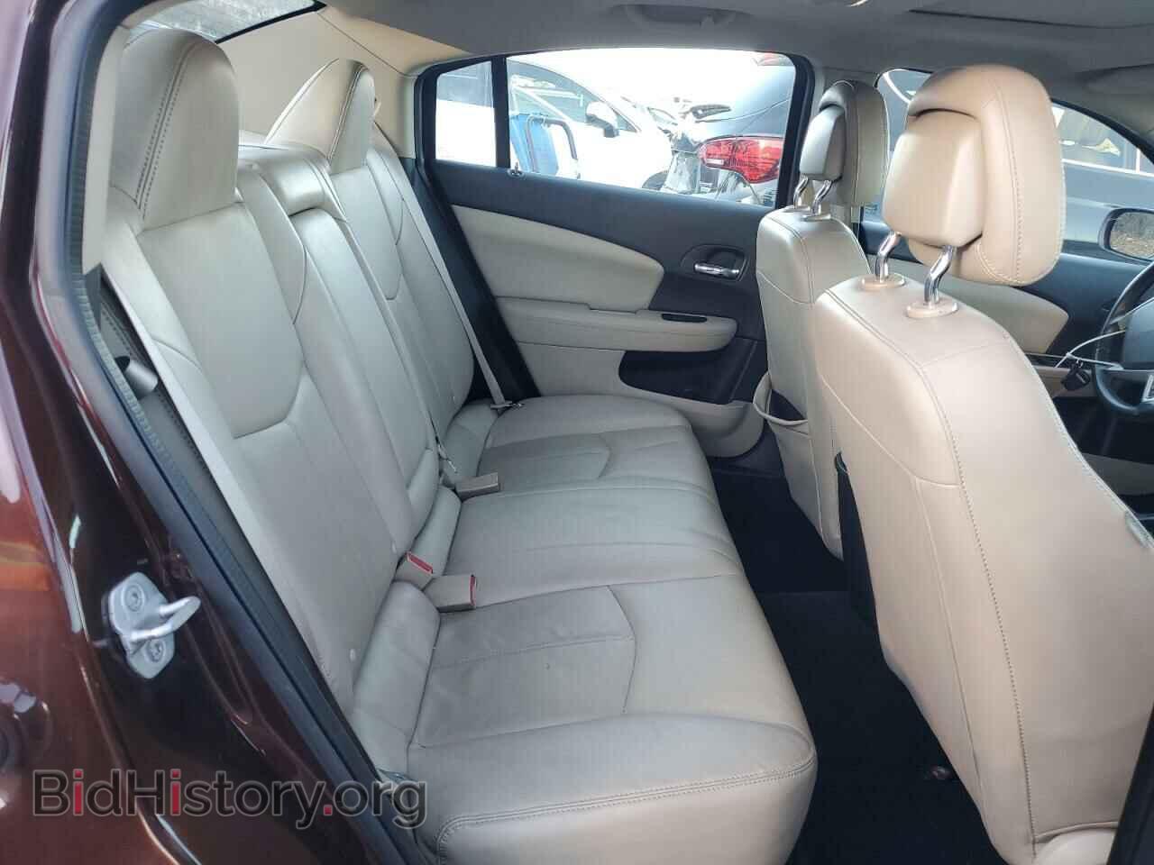 2012 CHRYSLER 200 - VIN: 1C3CCBCG9CN197660 - Фото 10