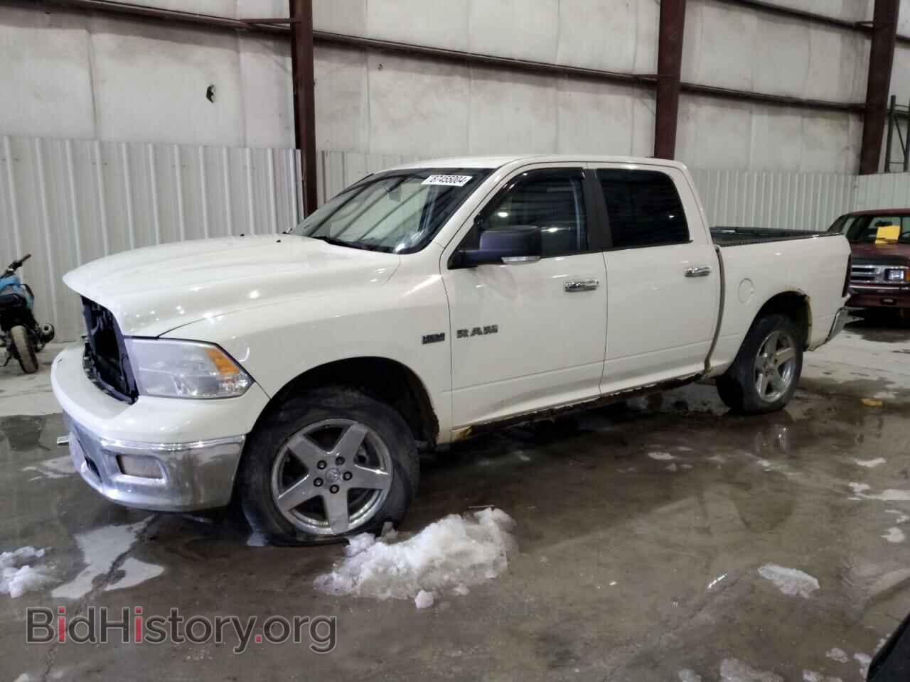 Photo 1D3HV13T49S744385 - DODGE All Models 2009