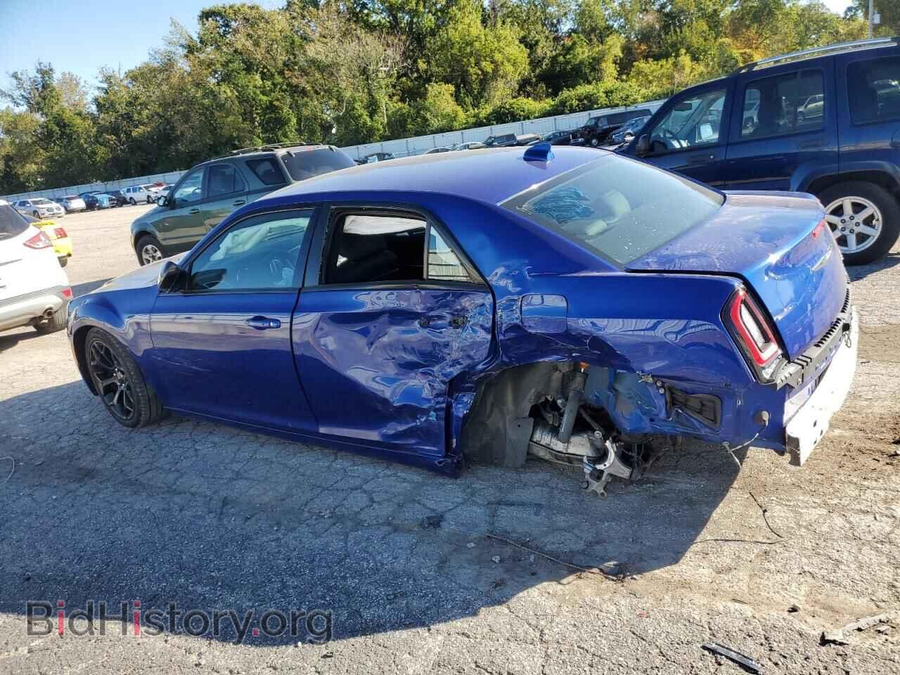 2019 CHRYSLER 300 - VIN: 2C3CCAAG9KH601643 - Фото 2