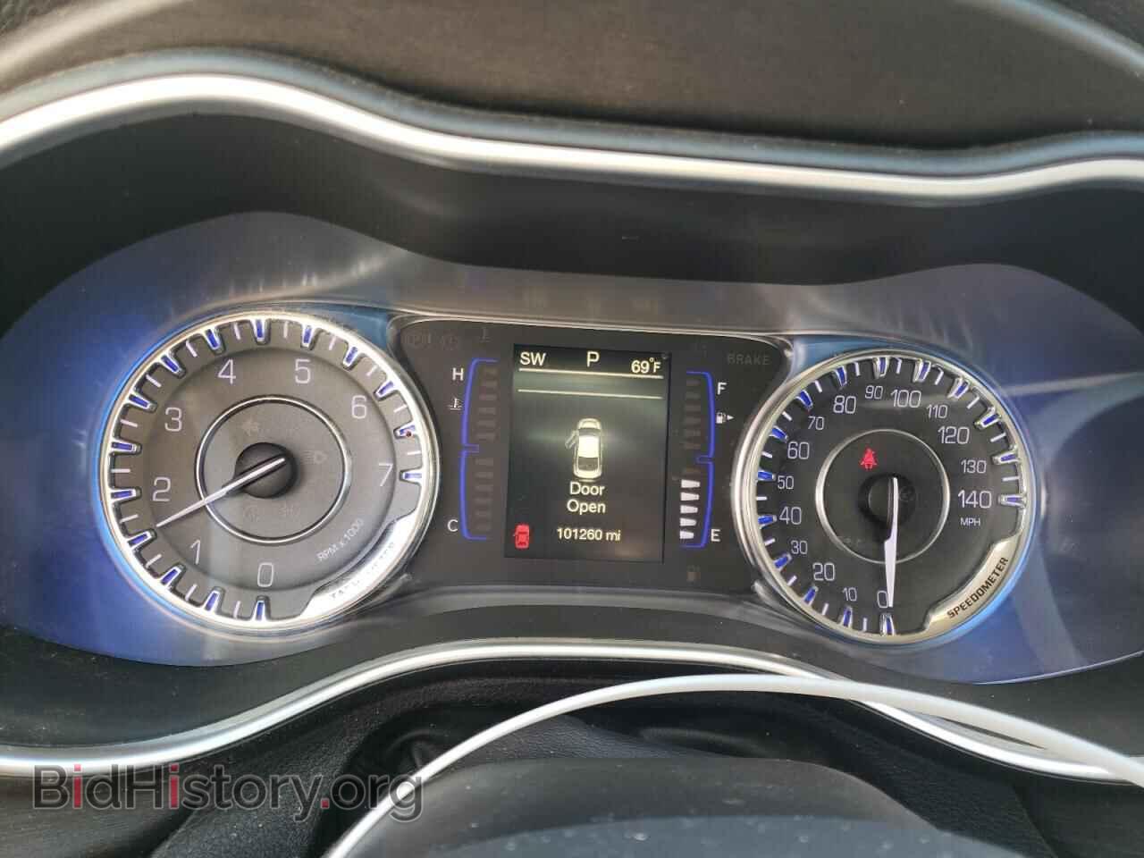 2016 CHRYSLER 200 - VIN: 1C3CCCAB1GN155700 - Фото 9