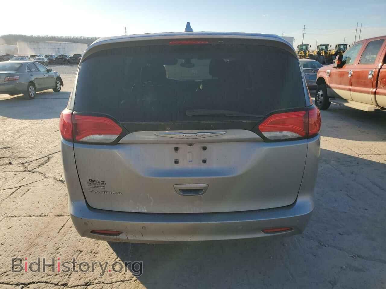 2017 CHRYSLER PACIFICA - VIN: 2C4RC1DGXHR610176 - Фото 6