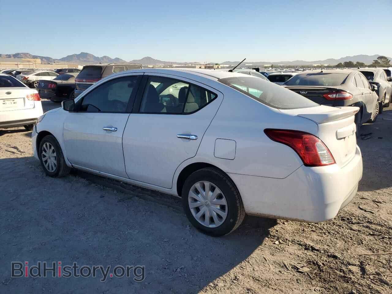 2019 NISSAN VERSA - VIN: 3N1CN7AP3KL827714 - Фото 2