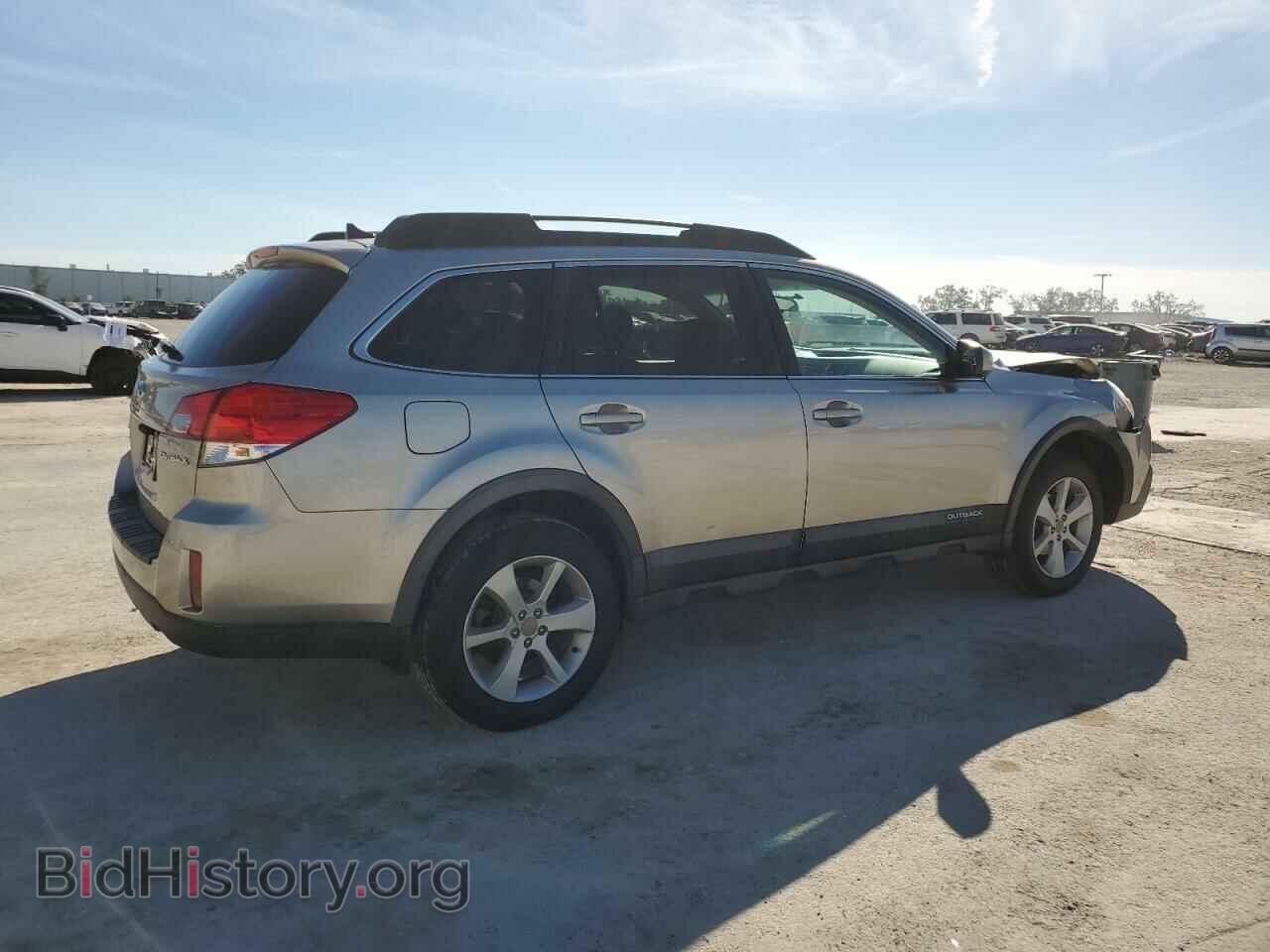 2014 SUBARU OUTBACK - VIN: 4S4BRCCC8E3282458 - Фото 3