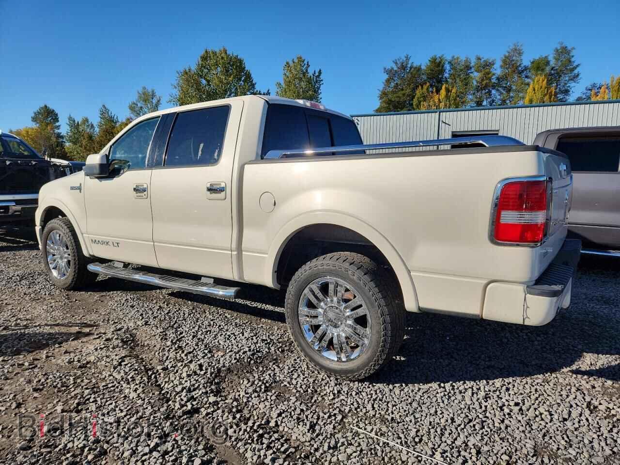 2007 LINCOLN MARK LT - VIN: 5LTPW18557FJ07763 - Фото 2