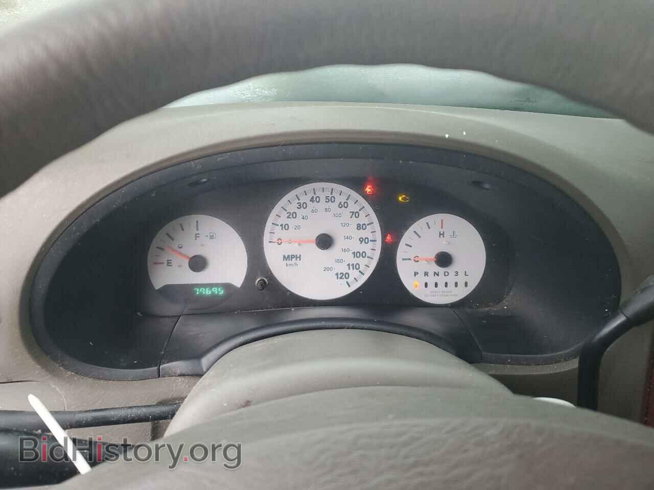 2006 CHRYSLER MINIVAN - VIN: 2A4GP44R76R716347 - Фото 9