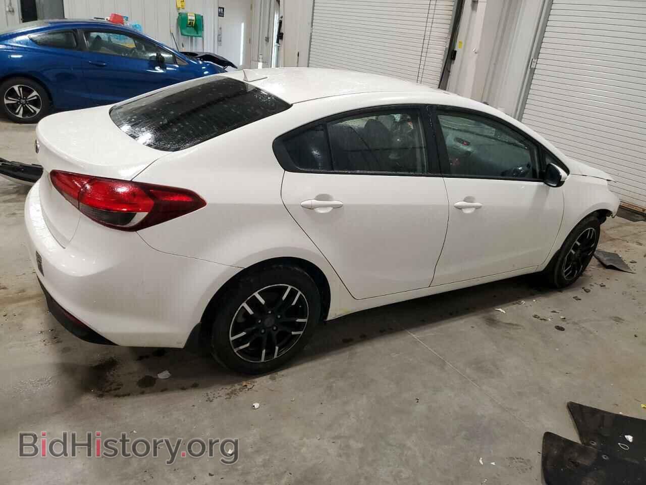2017 KIA FORTE - VIN: 3KPFK4A73HE048652 - Фото 3