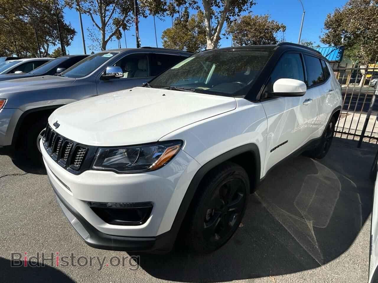 2018 JEEP COMPASS - VIN: 3C4NJCBB6JT407196 - Фото 2