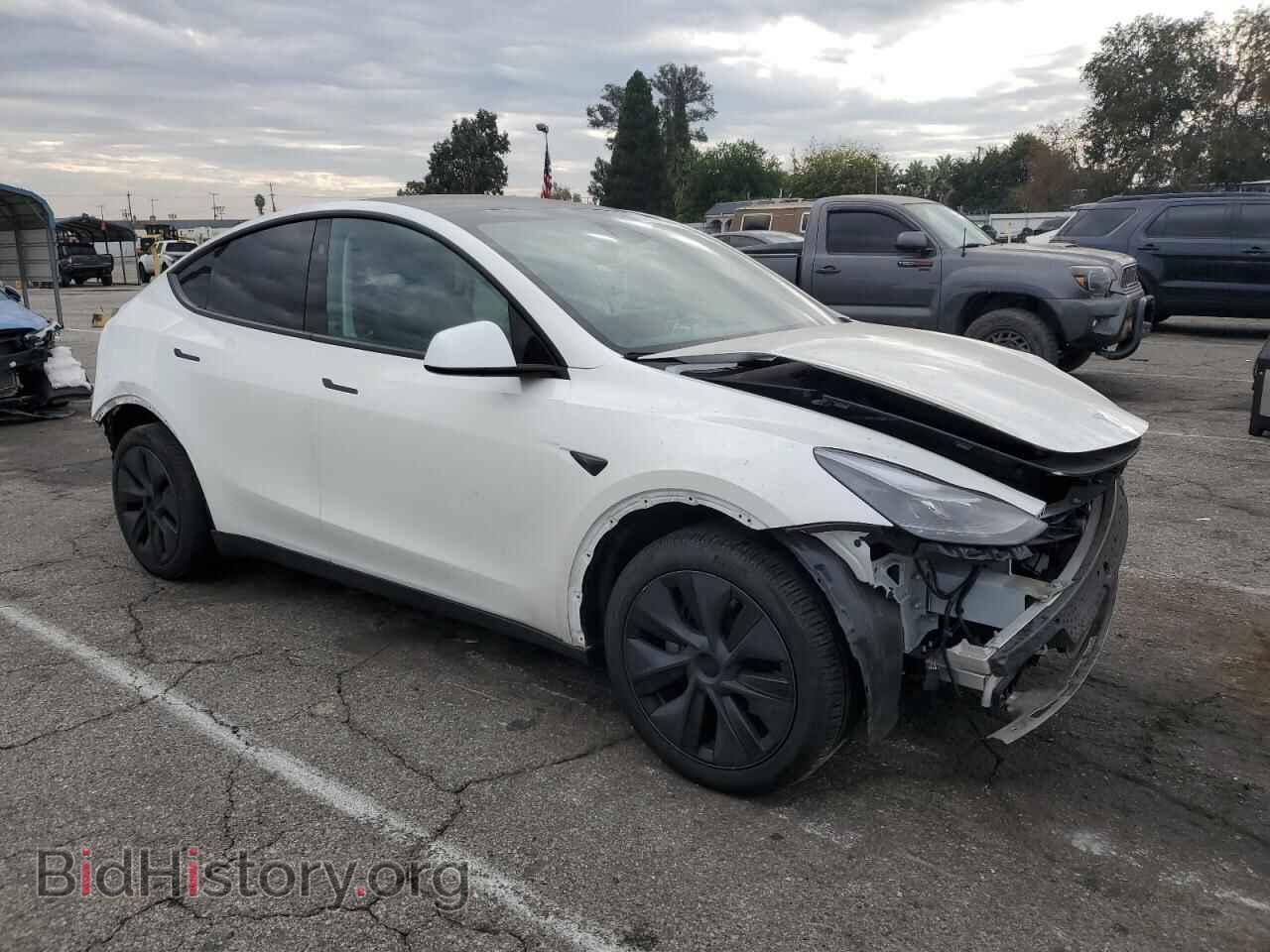 2024 TESLA MODEL Y - VIN: 7SAYGDED1RF194539 - Photo 4