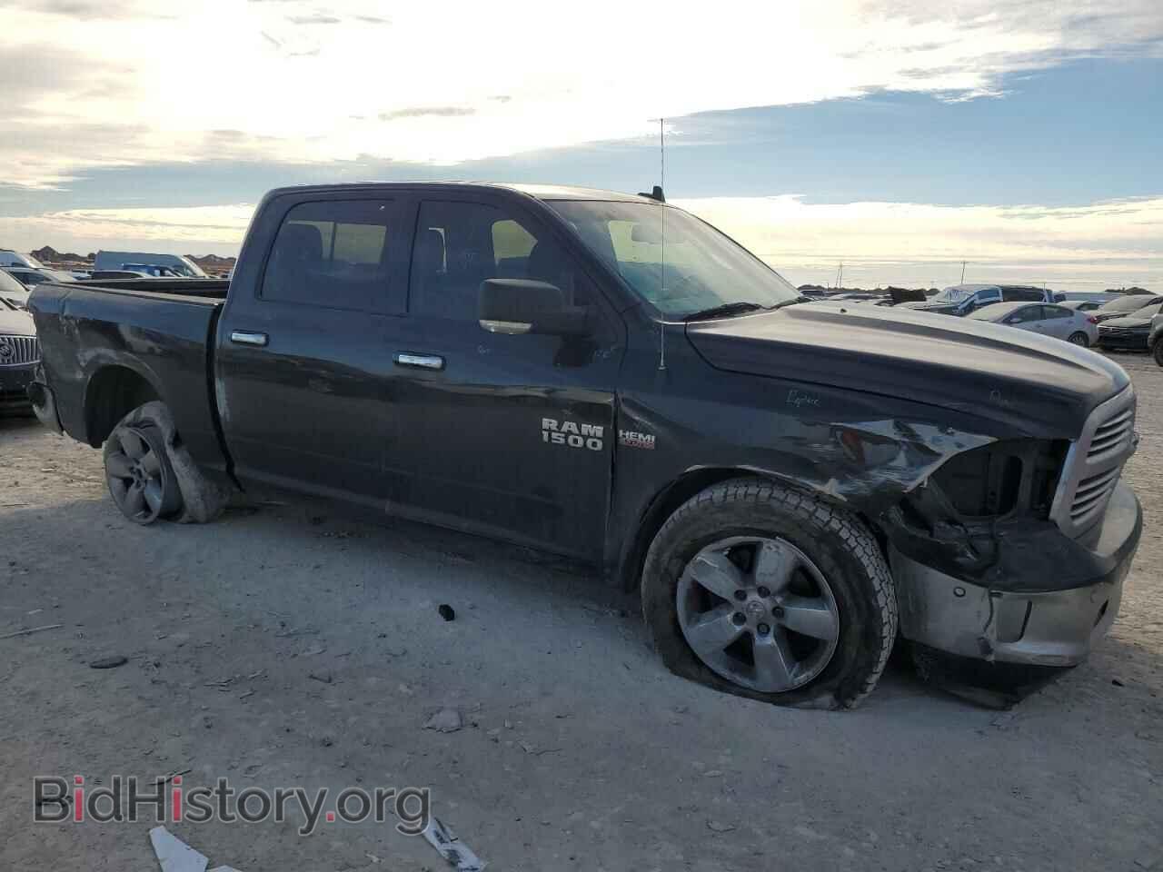 2016 RAM 1500 - VIN: 3C6RR6LT8GG289504 - Фото 4