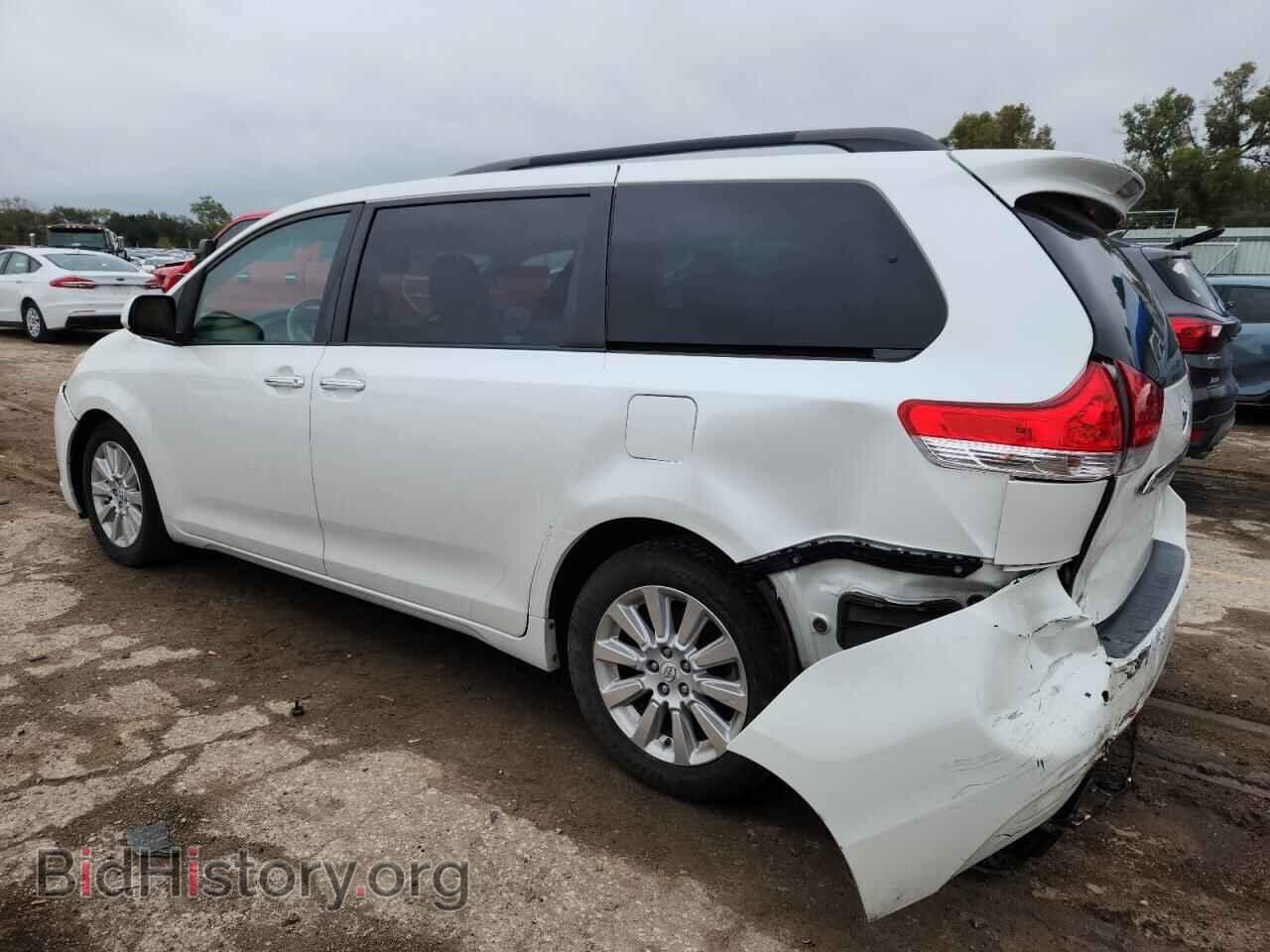 2011 TOYOTA All Models - VIN: 5TDYK3DC7BS024945 - Фото 2