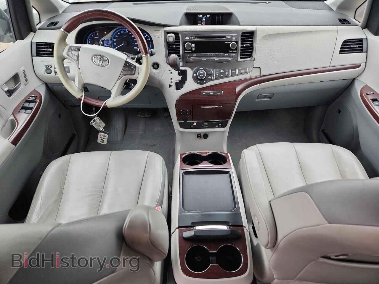 2011 TOYOTA All Models - VIN: 5TDYK3DC7BS024945 - Фото 8