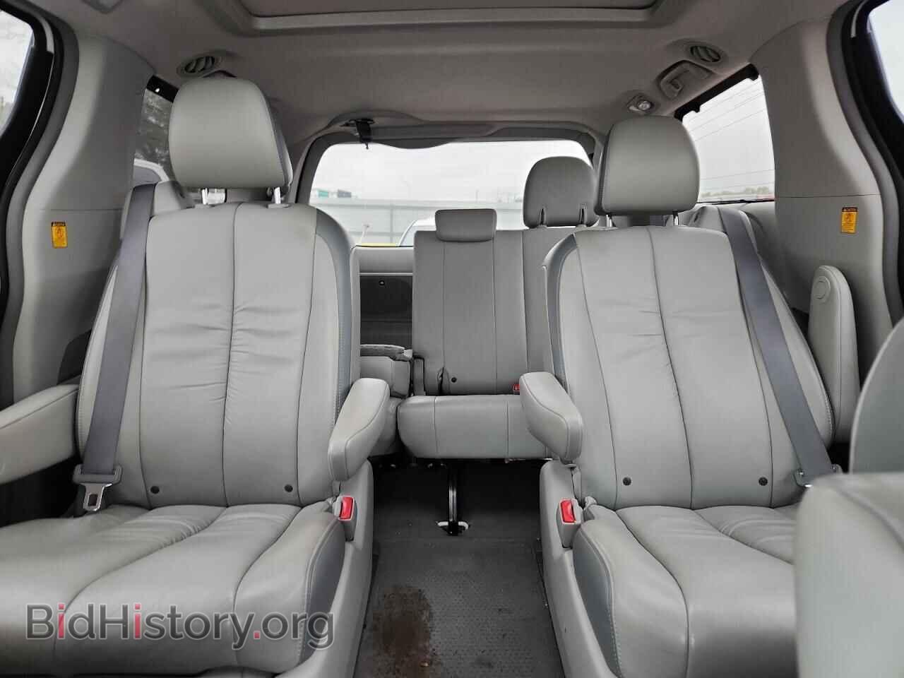 2011 TOYOTA All Models - VIN: 5TDYK3DC7BS024945 - Фото 10