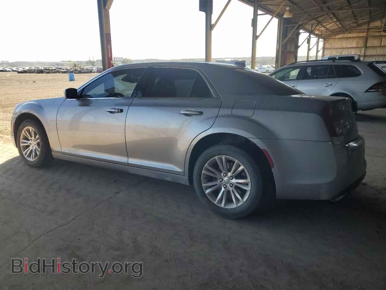 2017 CHRYSLER 300 - VIN: 2C3CCAAG9HH609878 - Фото 2