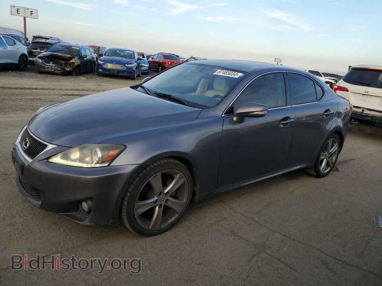 Photo JTHBF5C23D5187484 - LEXUS IS 2013
