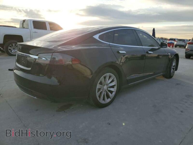 2016 Tesla MODEL S (VIN 5YJSA1E14GF133904) — фото 3 из 12
