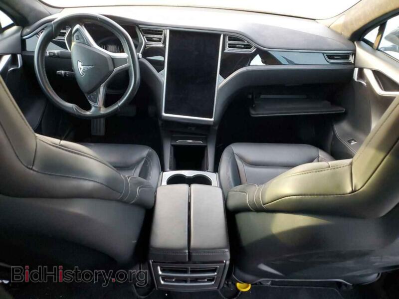2016 Tesla MODEL S (VIN 5YJSA1E14GF133904) — фото 8 из 12