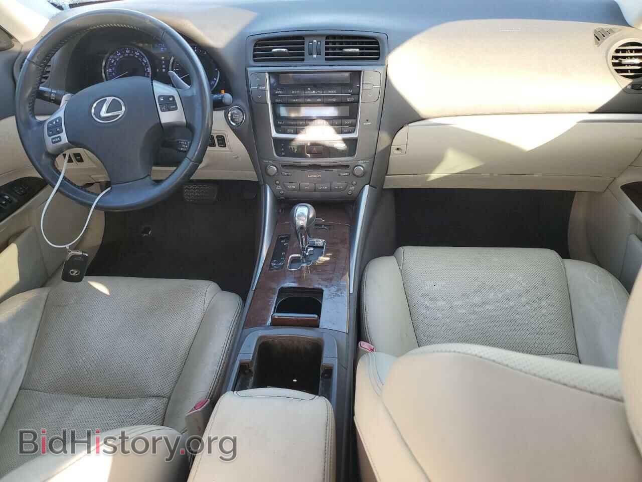 2011 LEXUS IS - VIN: JTHBF5C24B5150036 - Photo 8