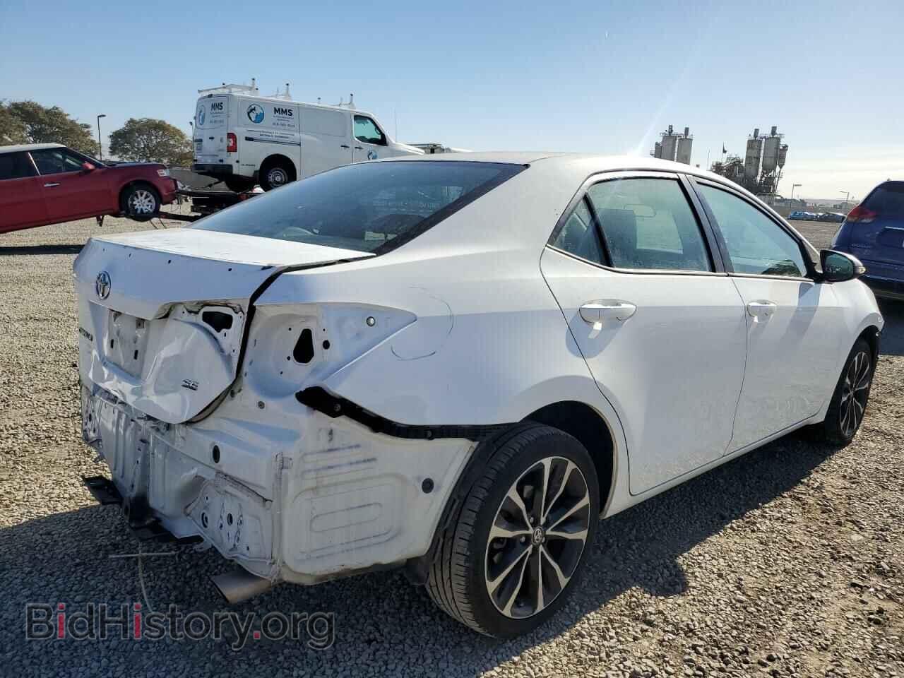 2017 TOYOTA COROLLA - VIN: 5YFBURHE2HP647308 - Фото 3