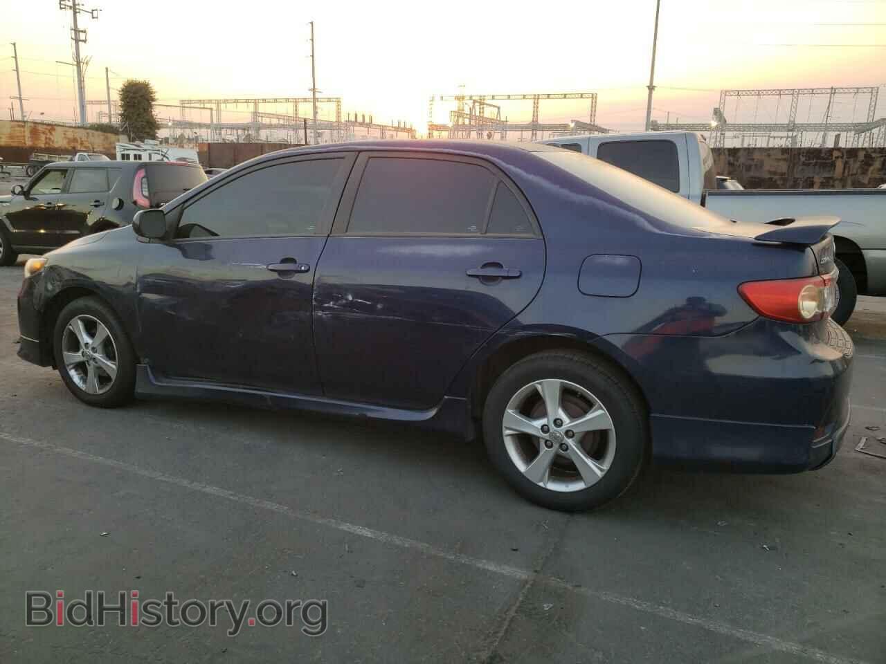 2011 TOYOTA COROLLA - VIN: 2T1BU4EEXBC650178 - Фото 2