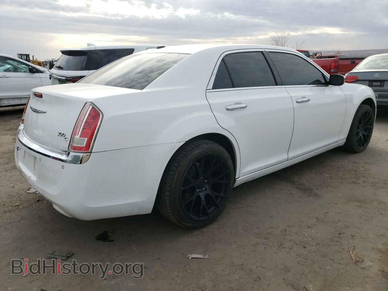 2011 CHRYSLER 300 - VIN: 2C3CA6CT3BH559032 - Фото 3