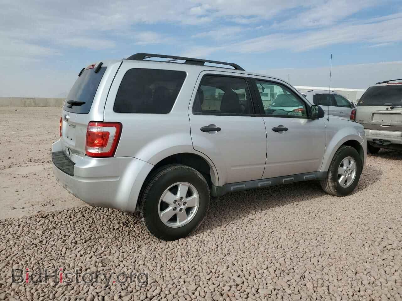 2011 FORD ESCAPE - VIN: 1FMCU0D71BKC21554 - Фото 3