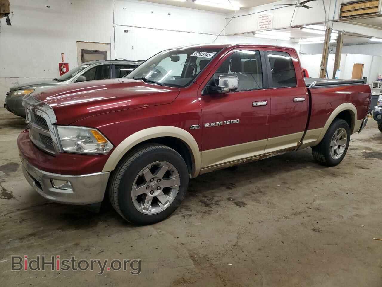 Photo 1D7RV1GT5BS545221 - DODGE All Models 2011
