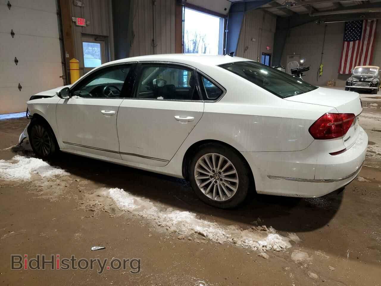 2016 VOLKSWAGEN PASSAT - VIN: 1VWBT7A34GC036233 - Фото 2