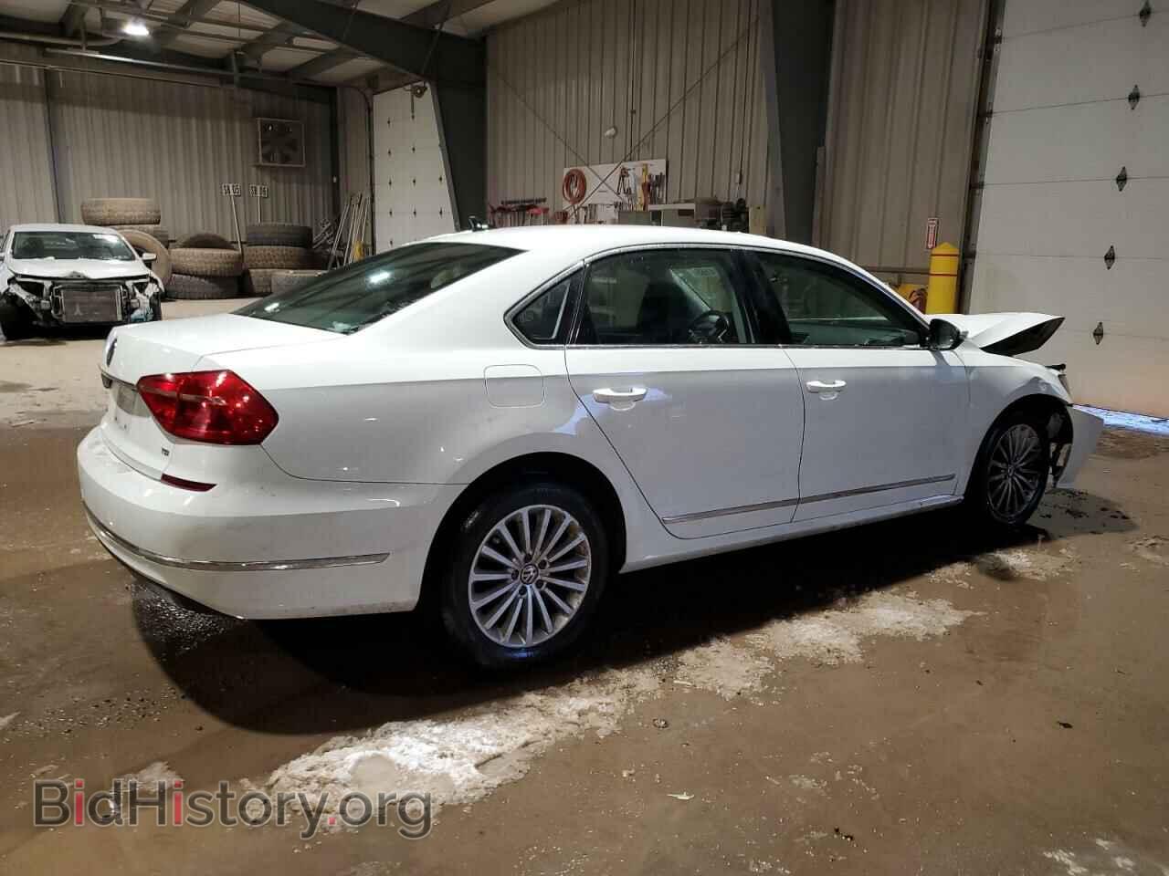 2016 VOLKSWAGEN PASSAT - VIN: 1VWBT7A34GC036233 - Фото 3