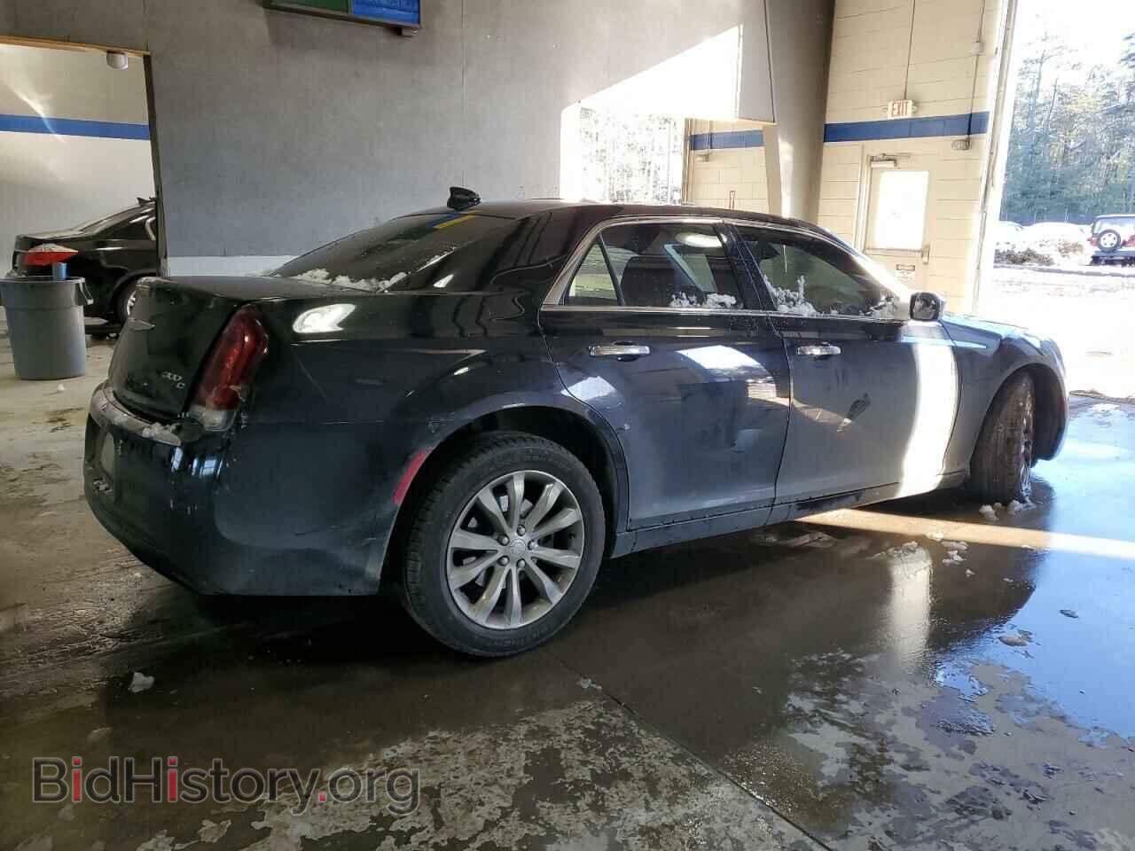 2017 CHRYSLER 300 - VIN: 2C3CCAKG5HH571547 - Фото 3