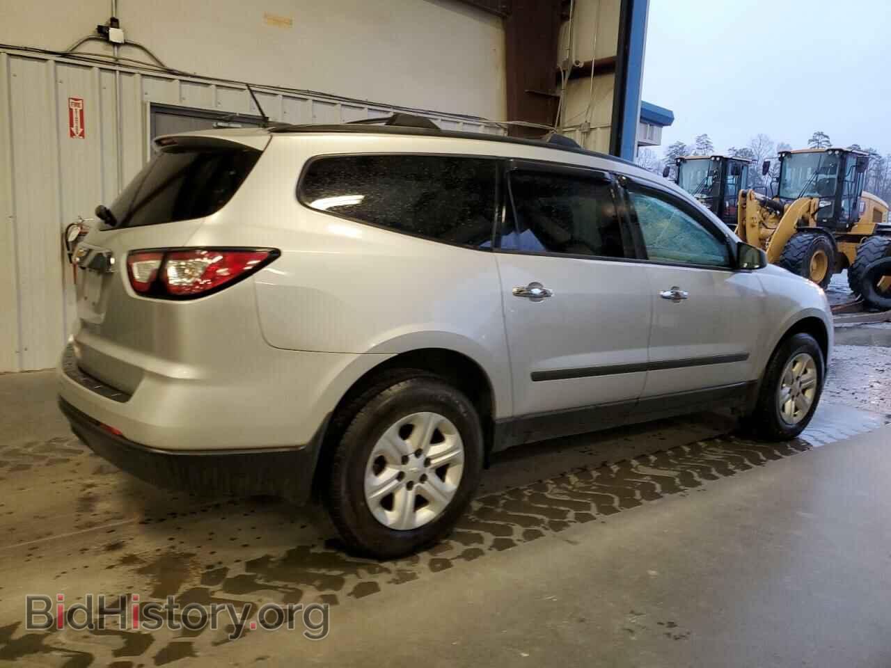 2017 CHEVROLET TRAVERSE - VIN: 1GNKVFKD2HJ348263 - Фото 3