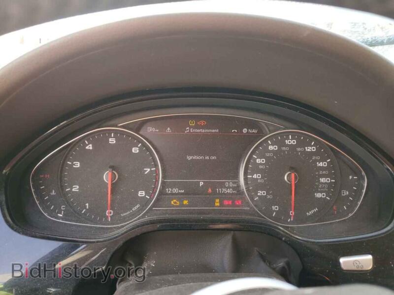 2012 Audi A8 (VIN WAURVAFD8CN020946) — фото 9 из 12