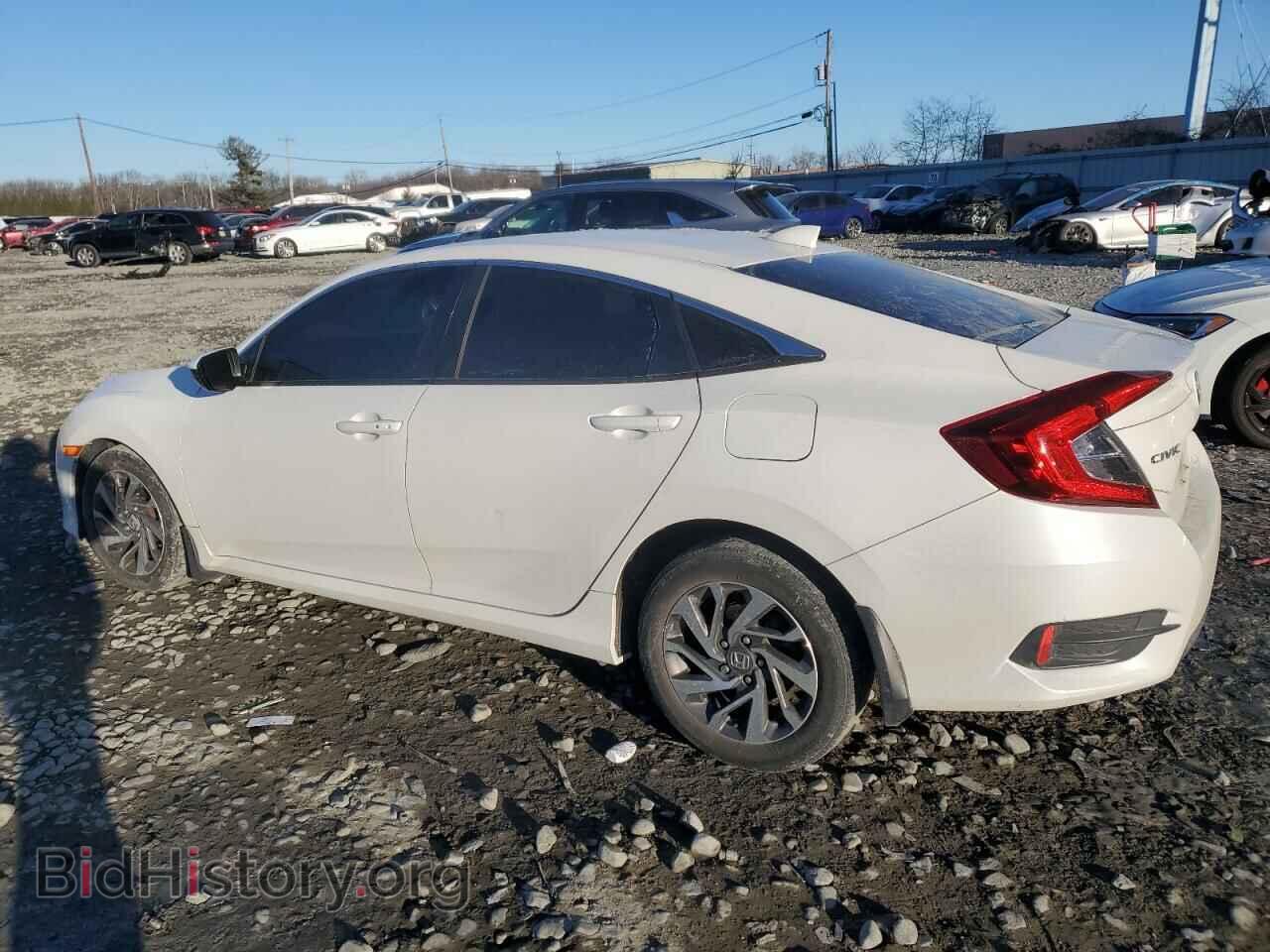 2018 HONDA CIVIC - VIN: 19XFC2F77JE206636 - Photo 2
